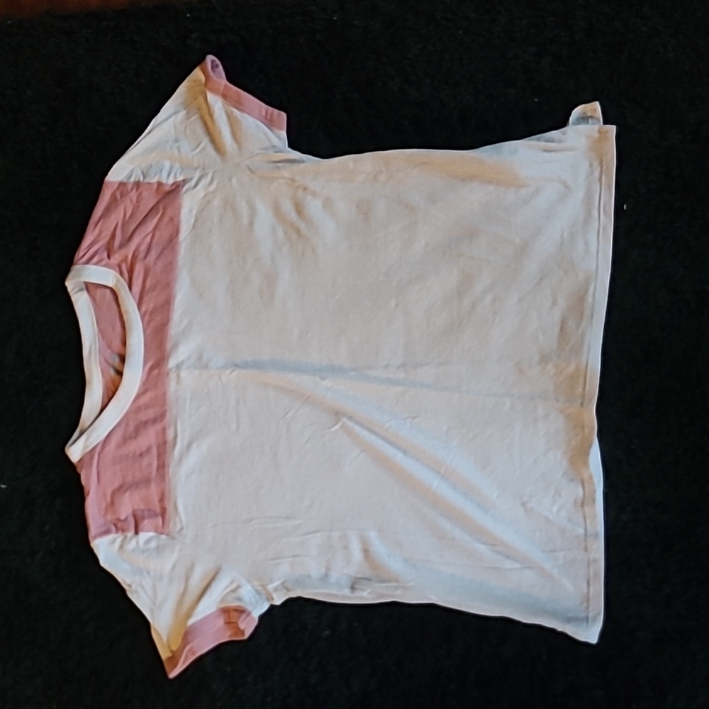 Like new white and pink medium Old Navy y-shirt